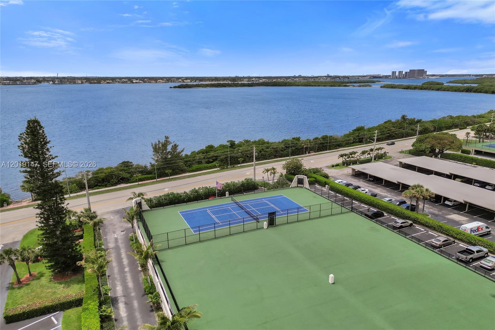 5420 N Ocean Dr # 2201