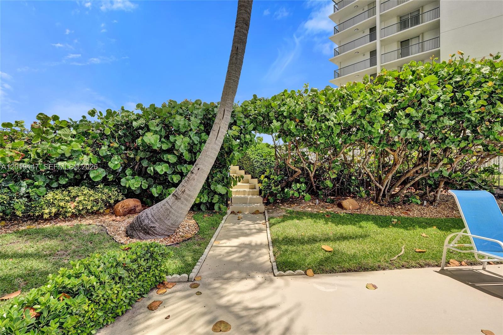 5420 N Ocean Dr # 2201