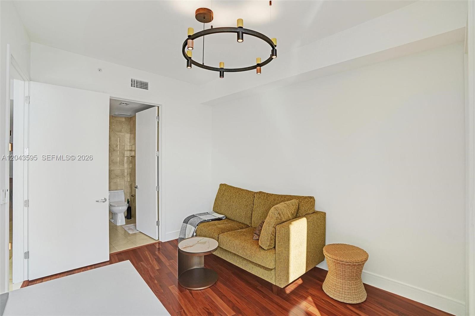18101 Collins Ave # 1607