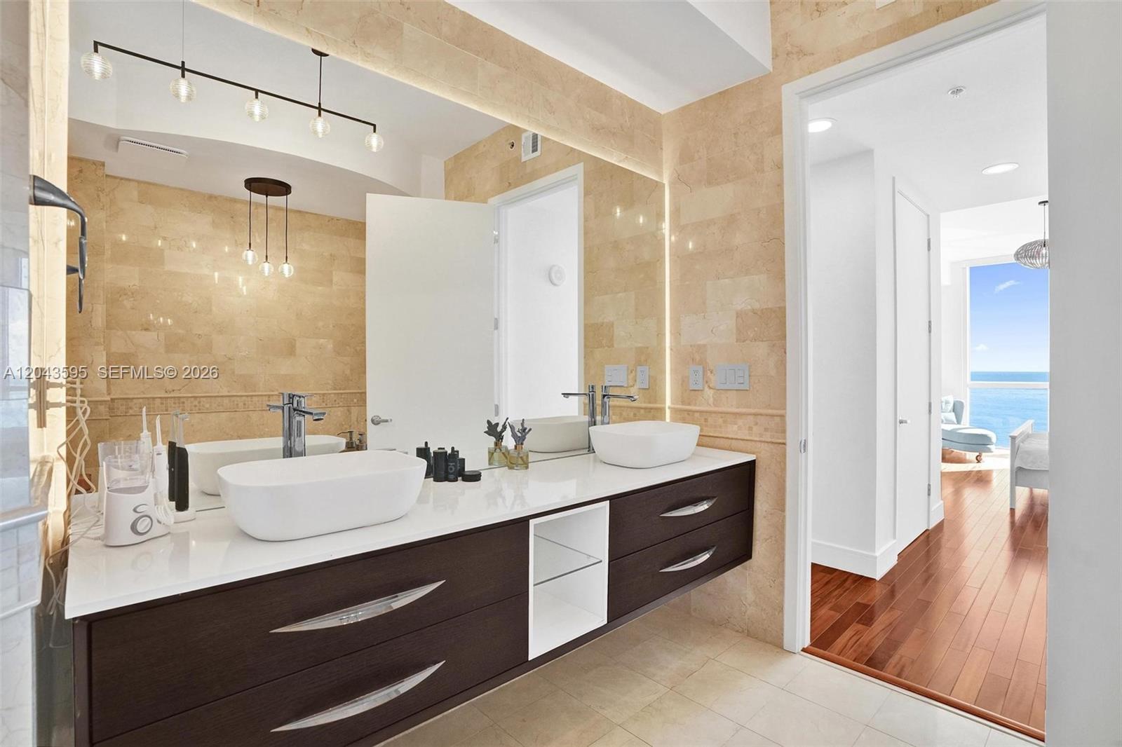 18101 Collins Ave # 1607