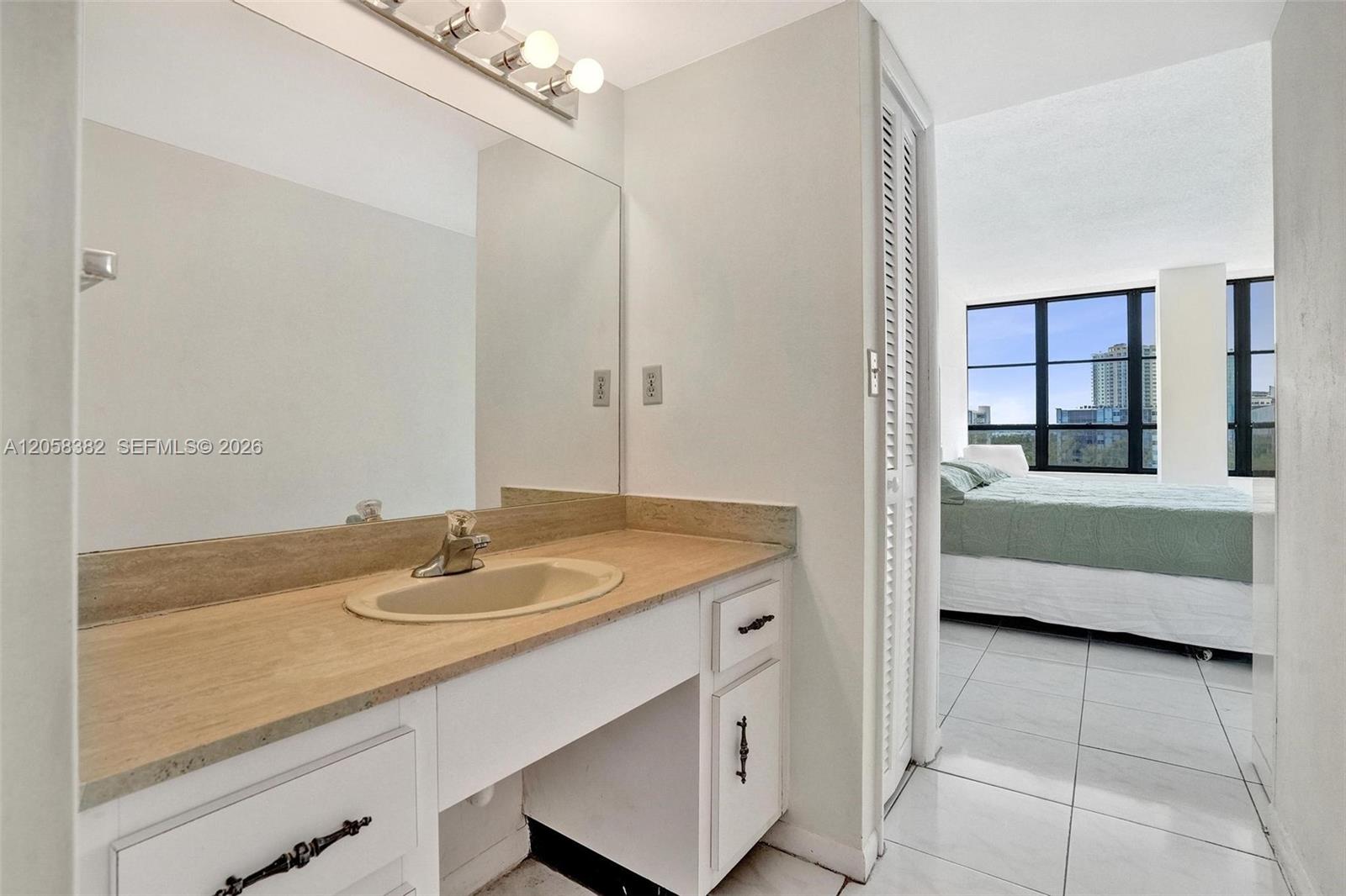 500 Three Islands Blvd # 213