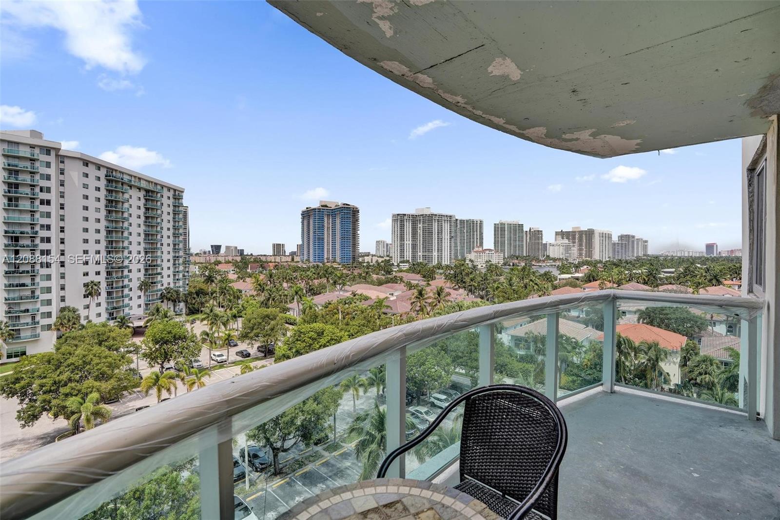 19370 Collins Ave # 816