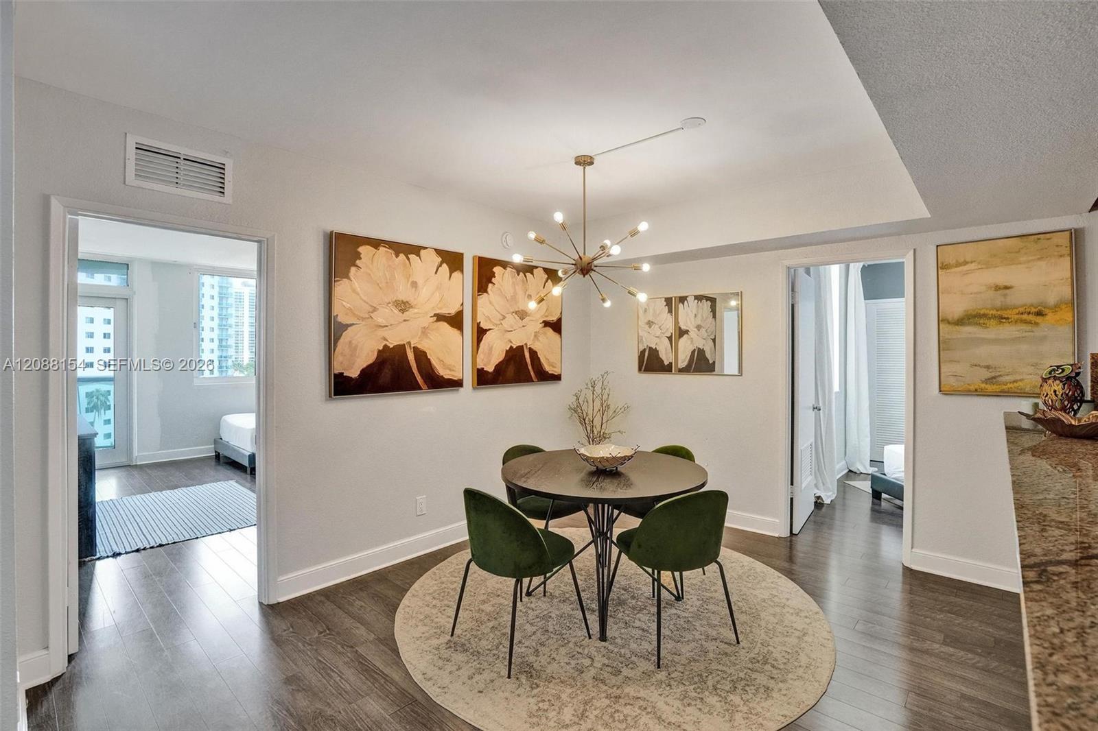 19370 Collins Ave # 816