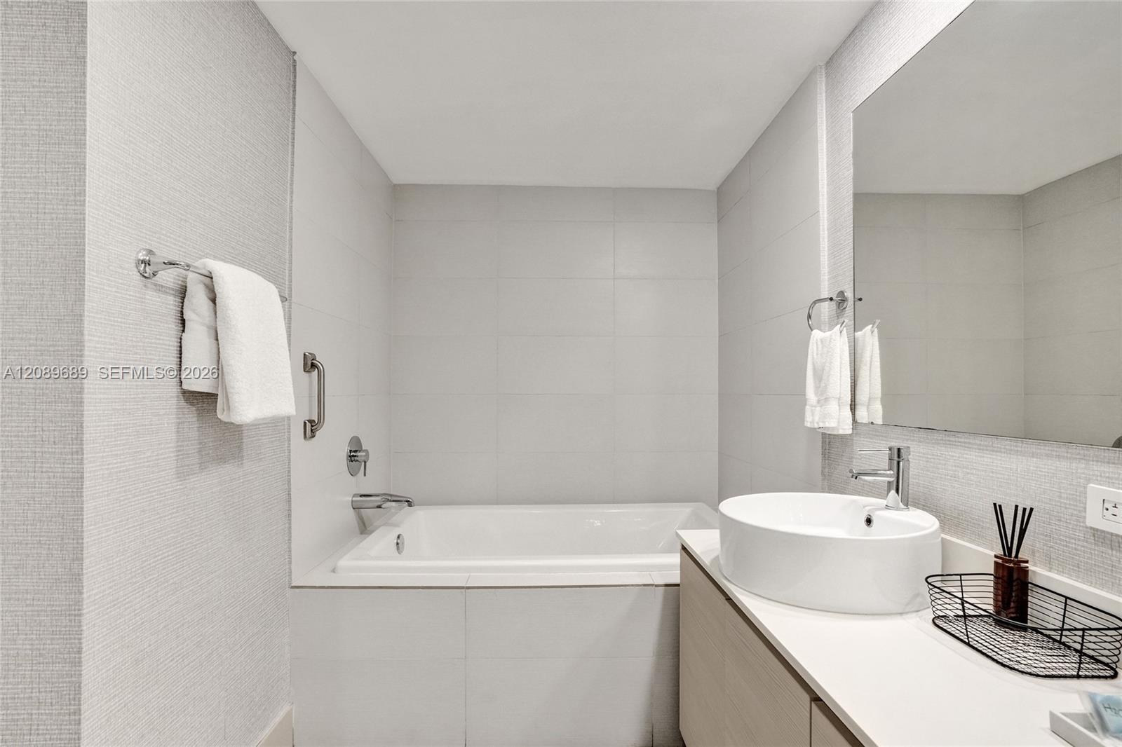 2600 E Hallandale Beach Blvd Unit: T1002