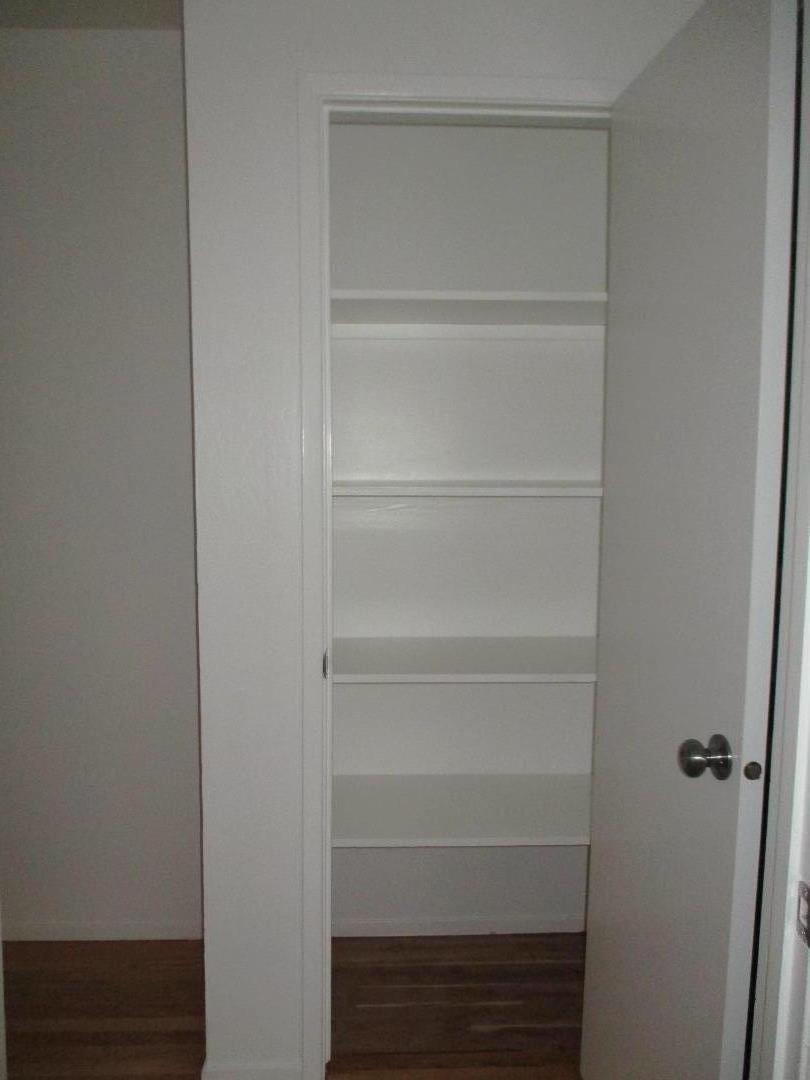 371/373 Flora Vista AVE