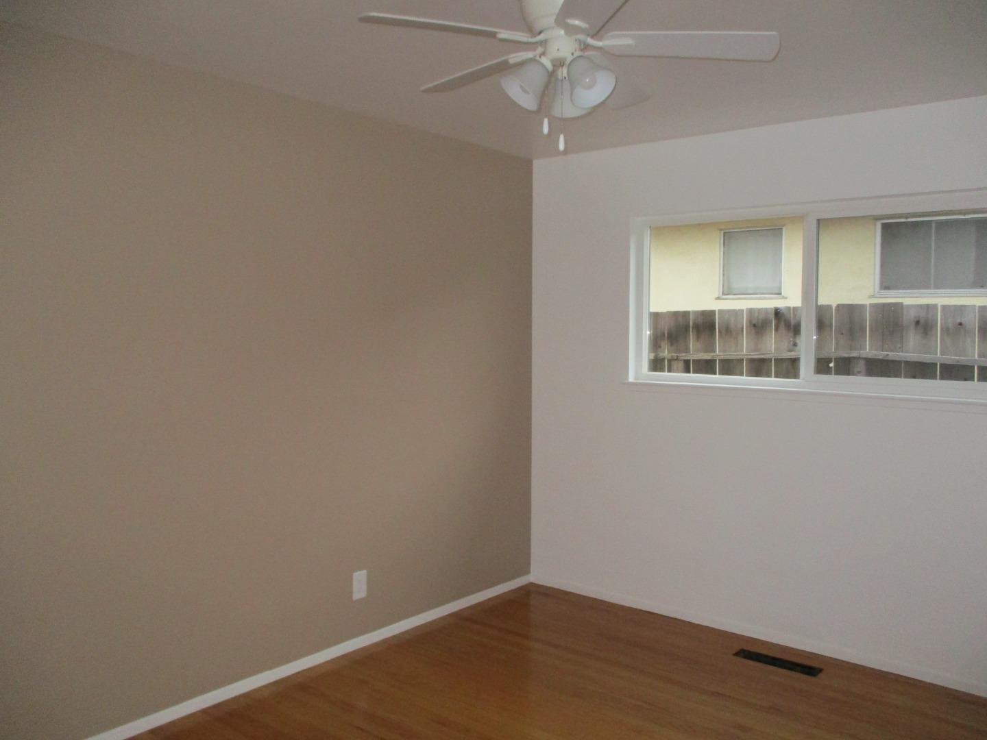 371/373 Flora Vista AVE