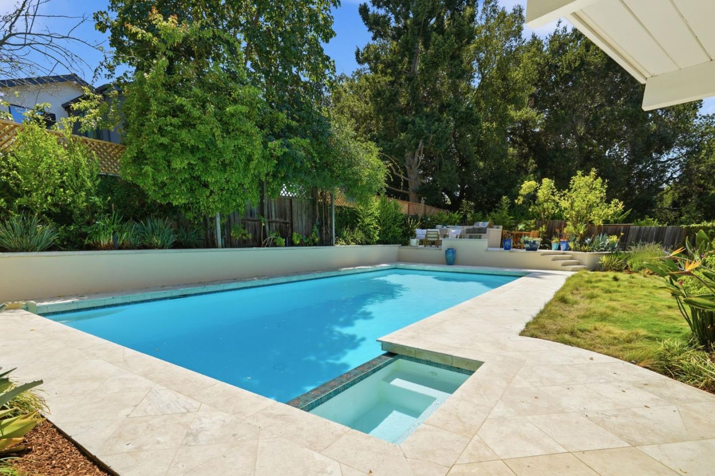 941 Eichler DR