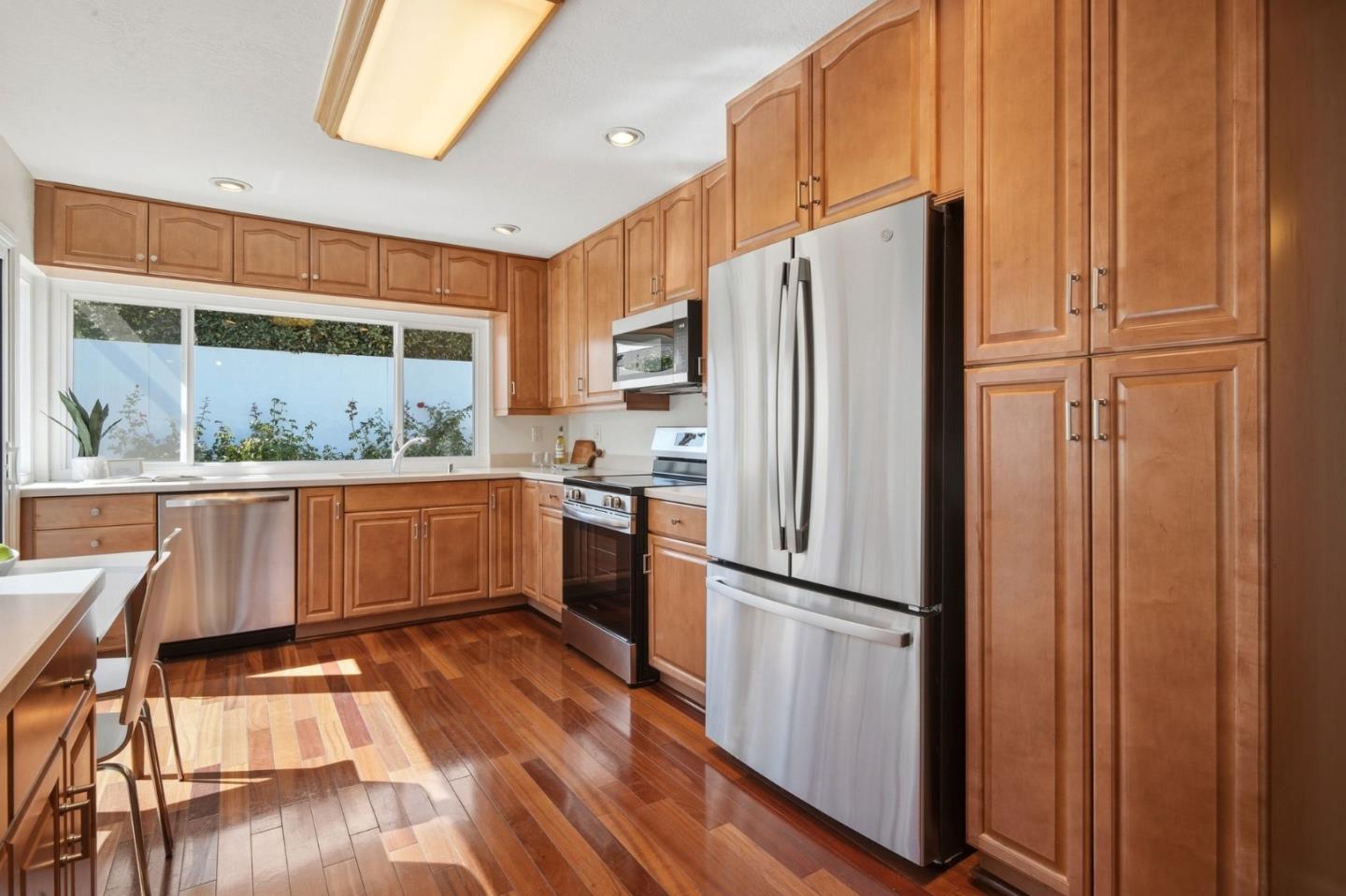 1389 Sydney DR