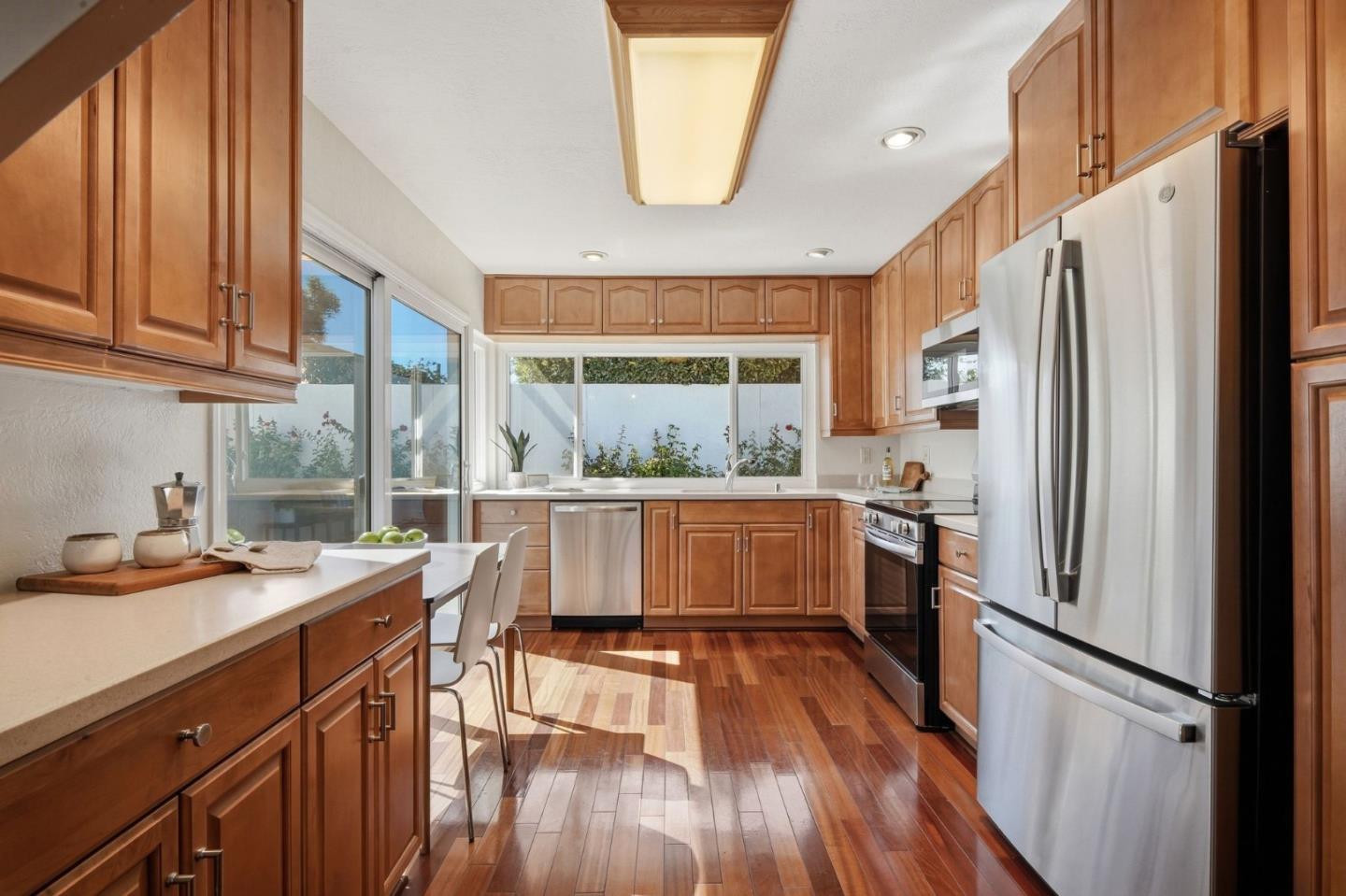 1389 Sydney DR