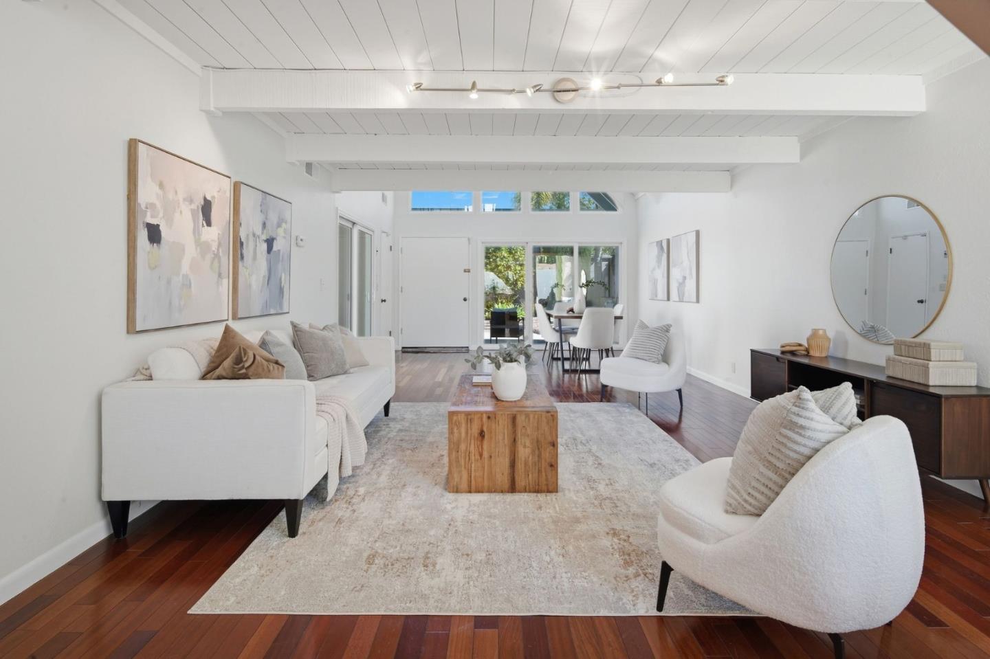1389 Sydney DR