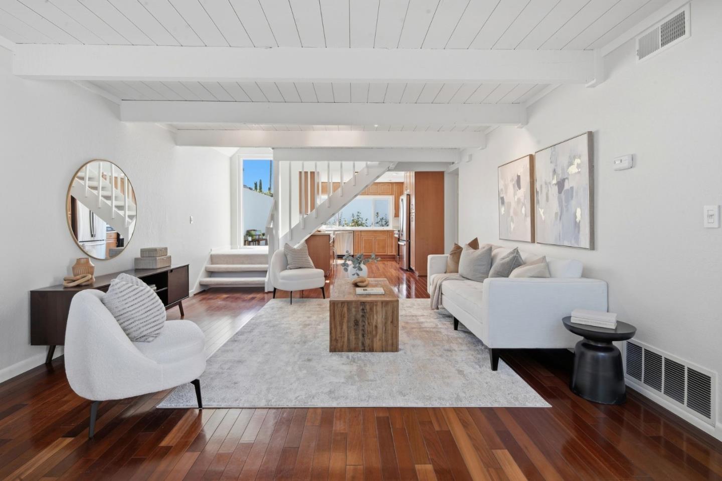 1389 Sydney DR