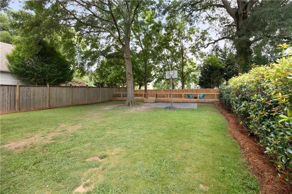 1124 Standard Drive NE
