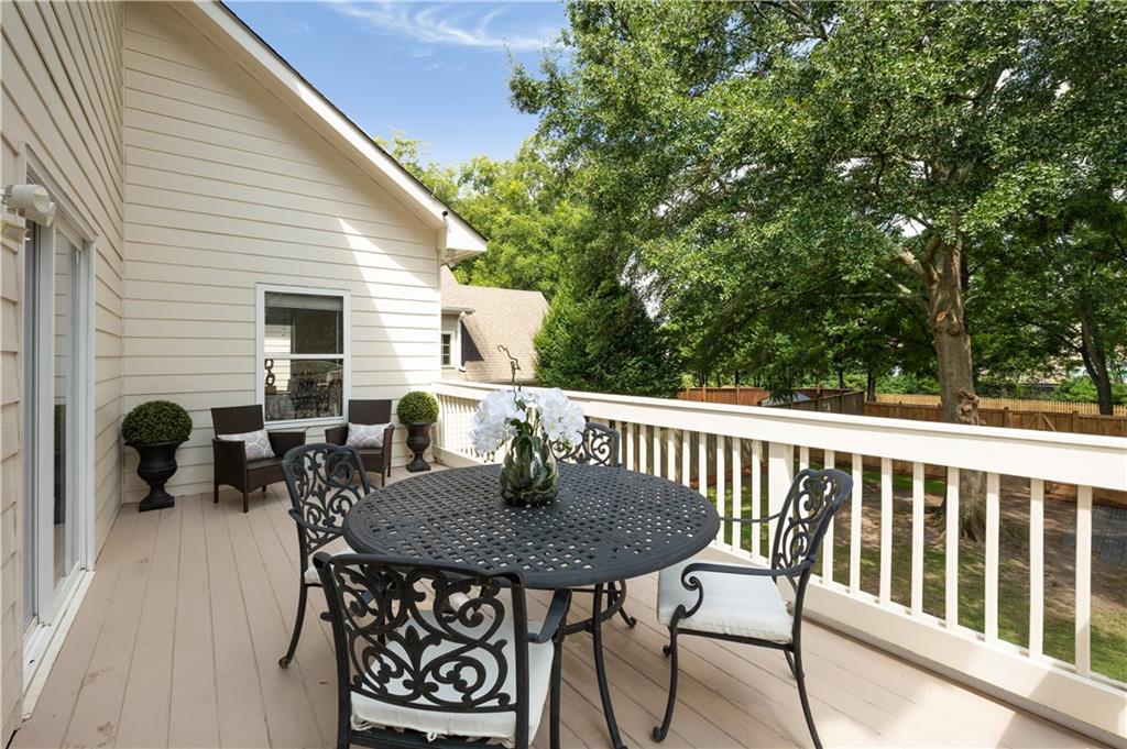 1124 Standard Drive NE