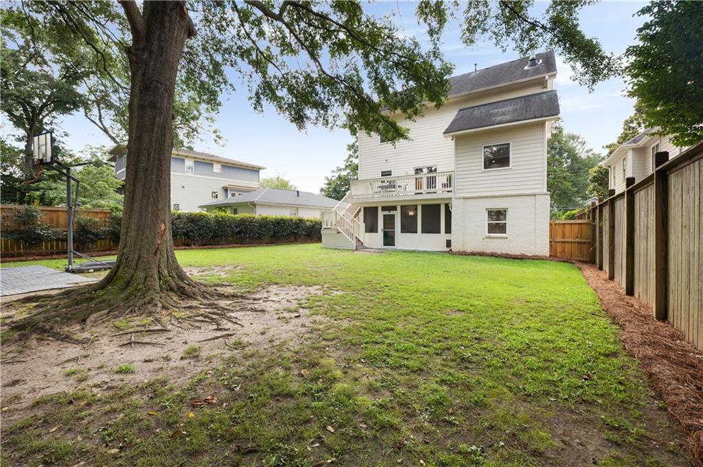 1124 Standard Drive NE