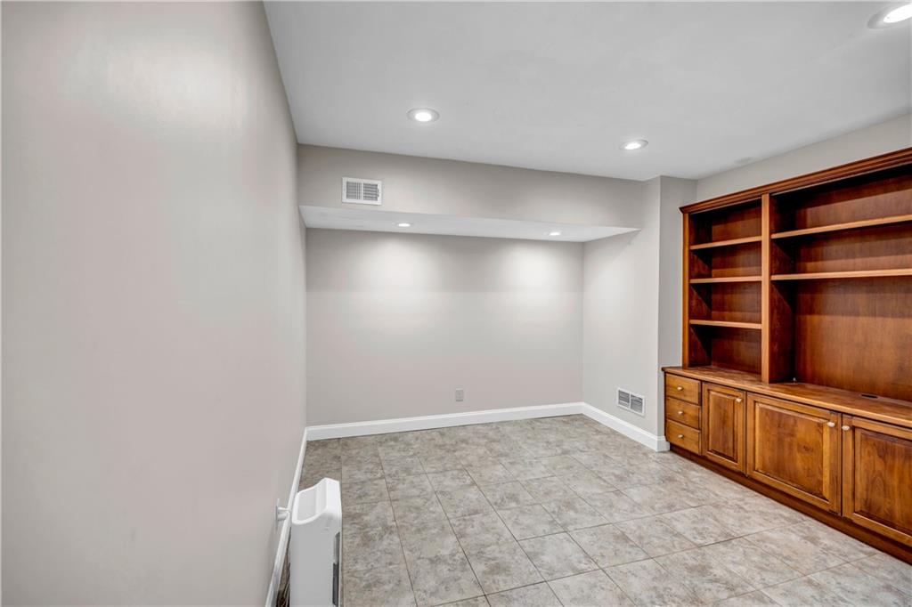 3773 Rivaridge Drive
