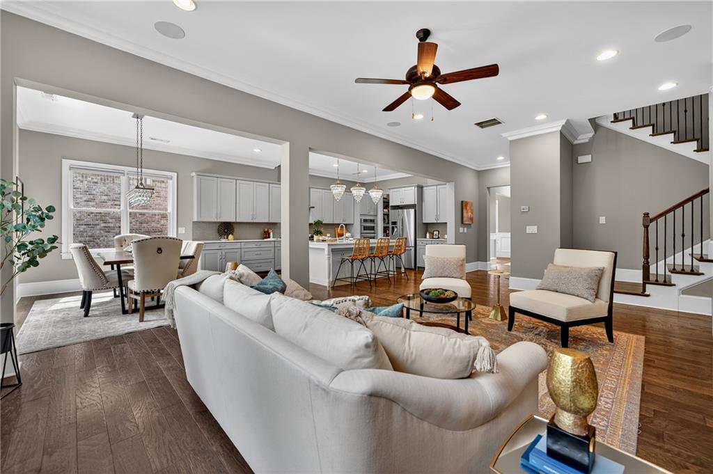4916 Kentwood Drive