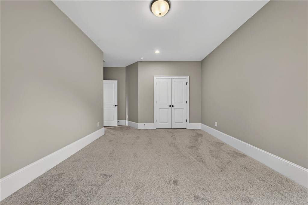 4916 Kentwood Drive