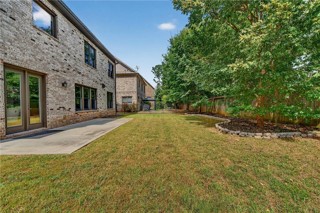 4916 Kentwood Drive