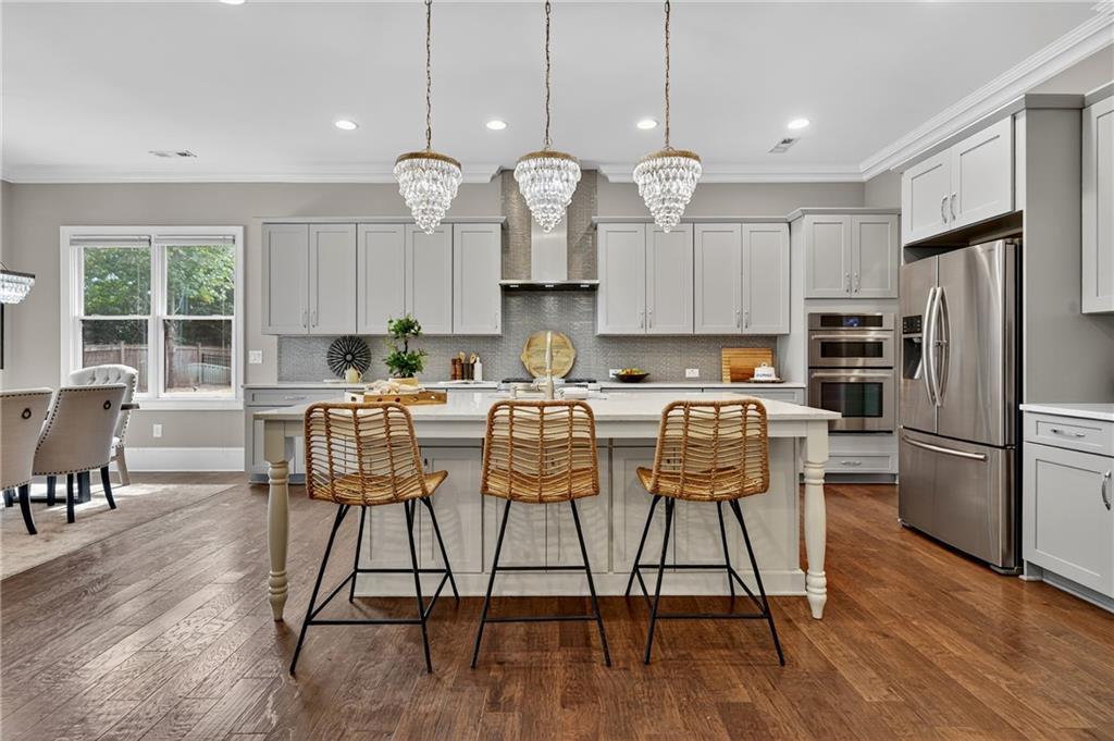 4916 Kentwood Drive