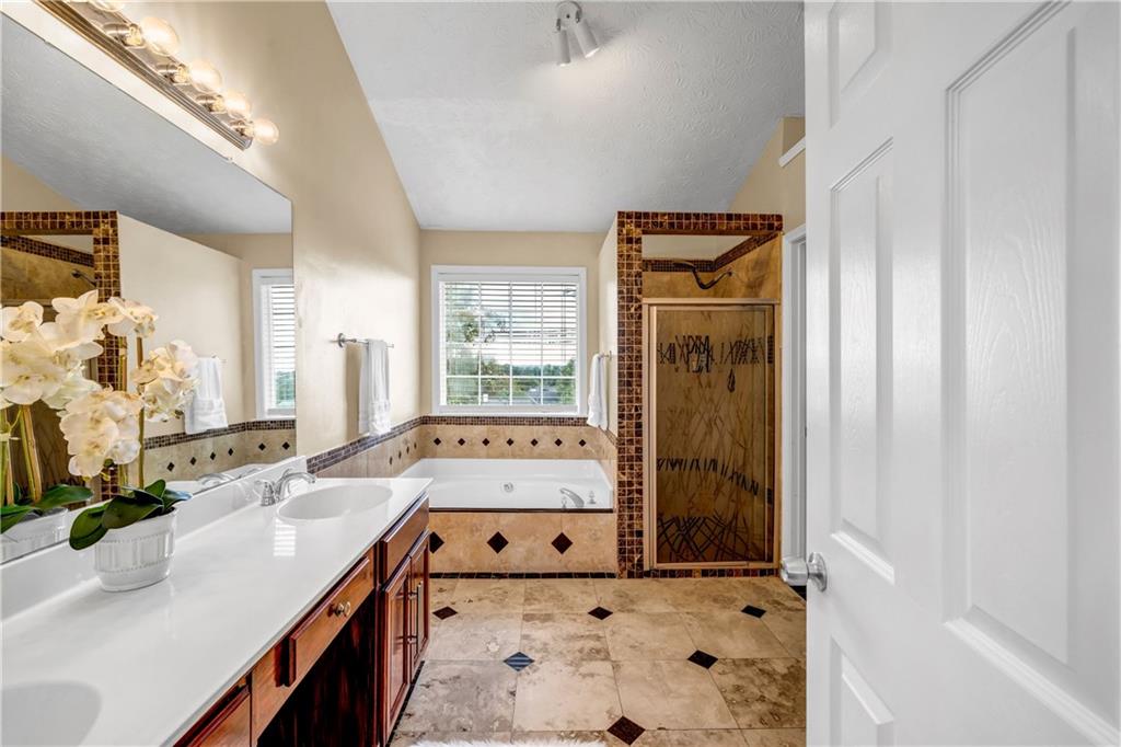 1405 Overland Crossing