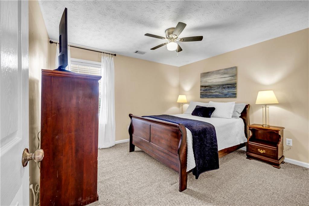 1405 Overland Crossing