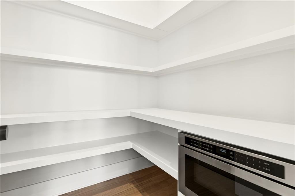 1326 Oaklawn Avenue NE