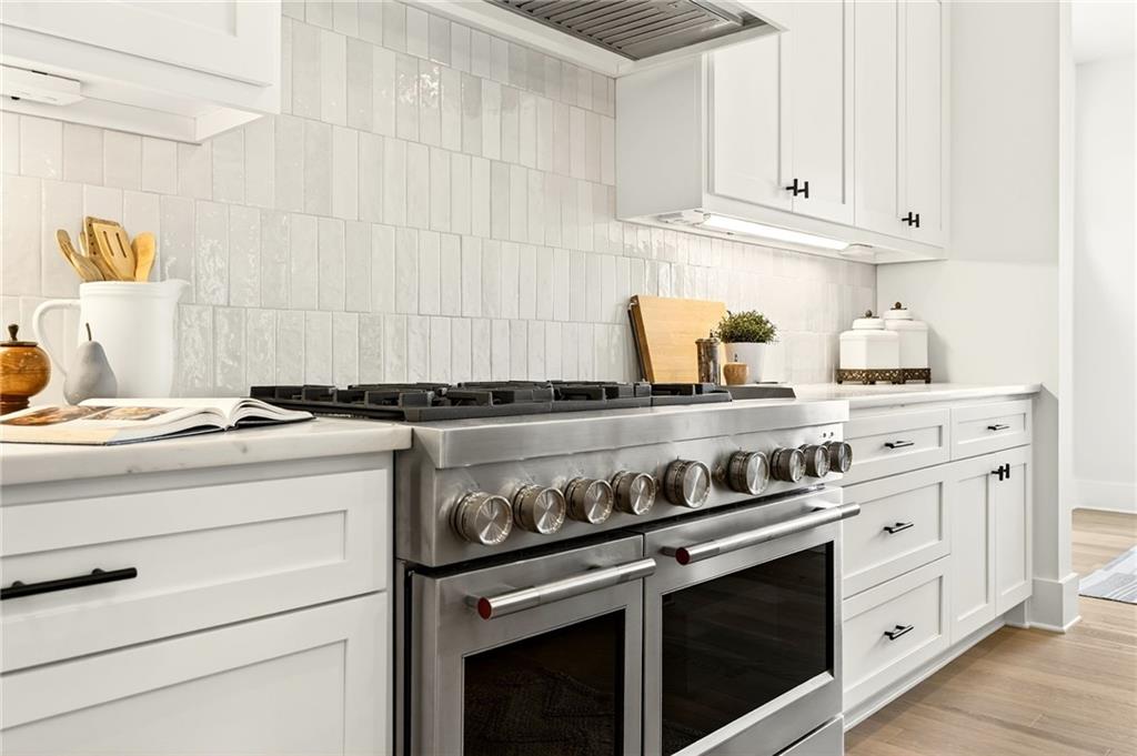 1326 Oaklawn Avenue NE