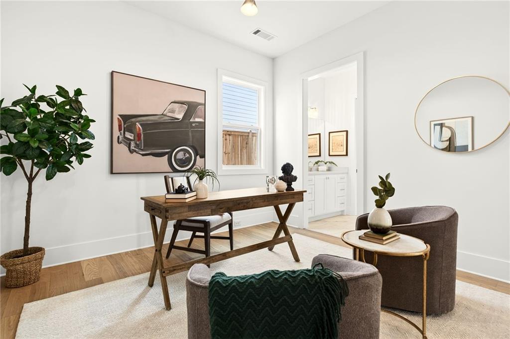 1326 Oaklawn Avenue NE