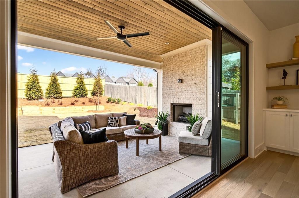 1326 Oaklawn Avenue NE