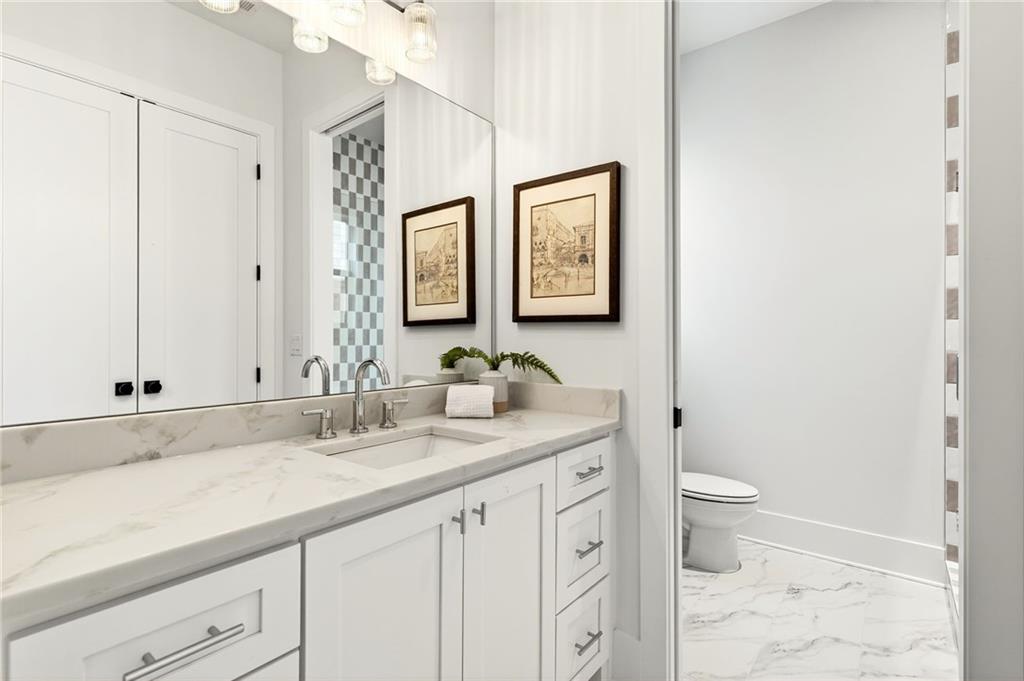 1326 Oaklawn Avenue NE