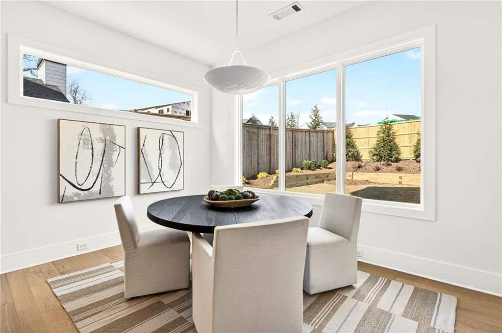 1326 Oaklawn Avenue NE