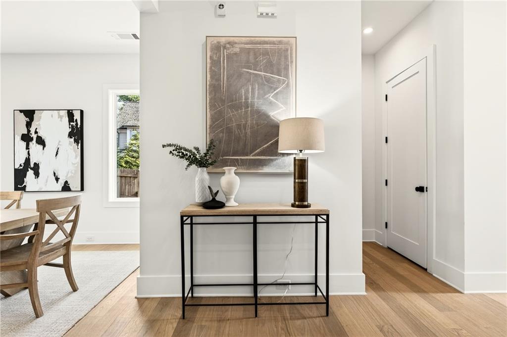 1326 Oaklawn Avenue NE