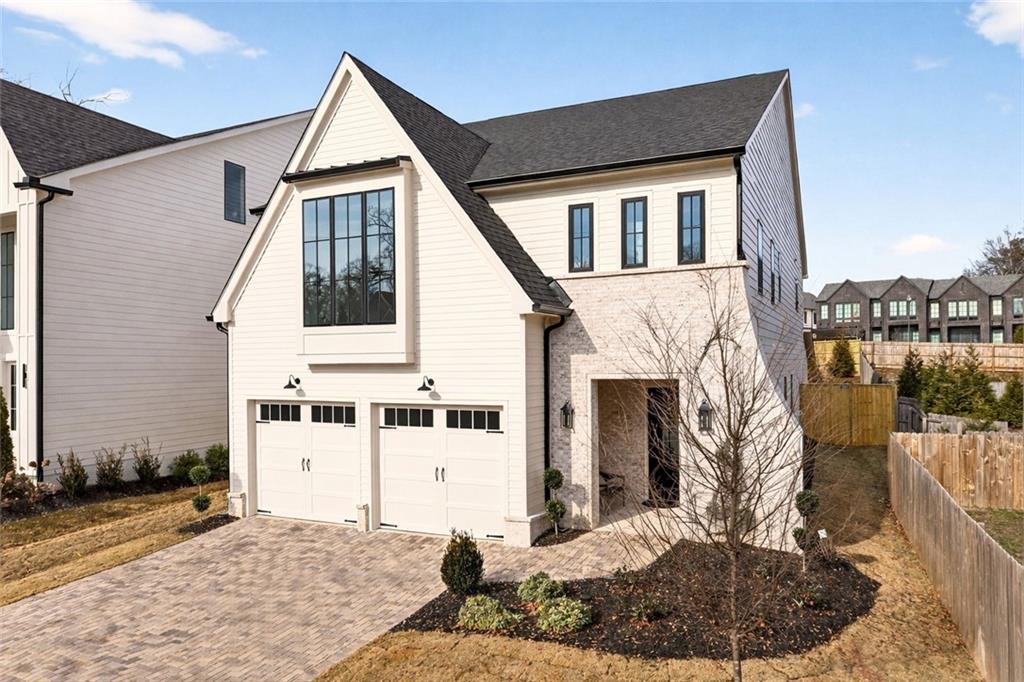 1326 Oaklawn Avenue NE