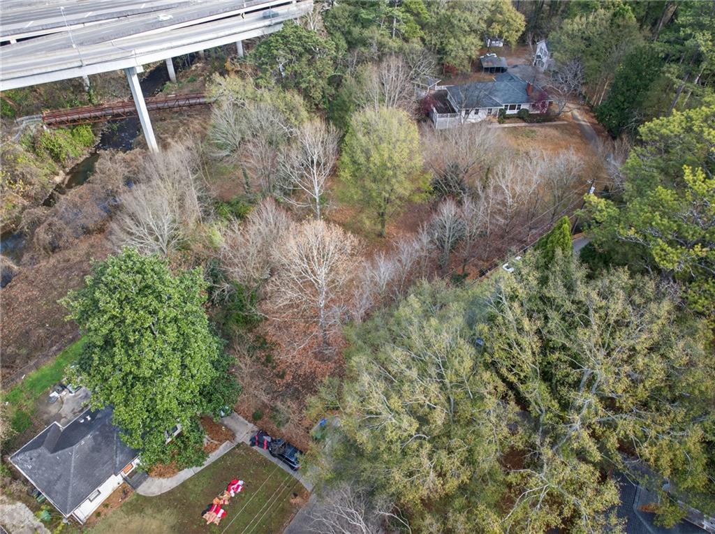 1040 Lindridge Drive NE