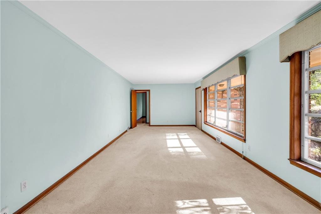 2425 Melinda Court NE