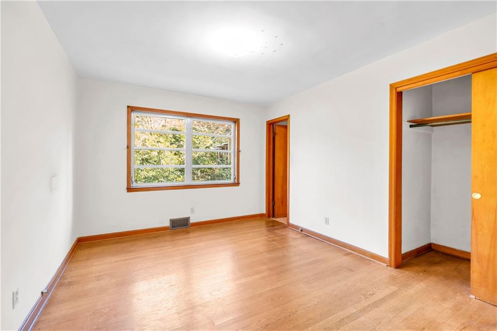 2425 Melinda Court NE