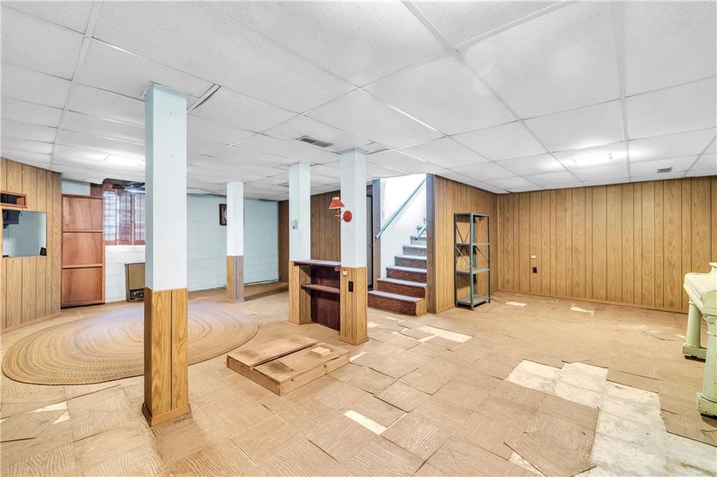 2425 Melinda Court NE