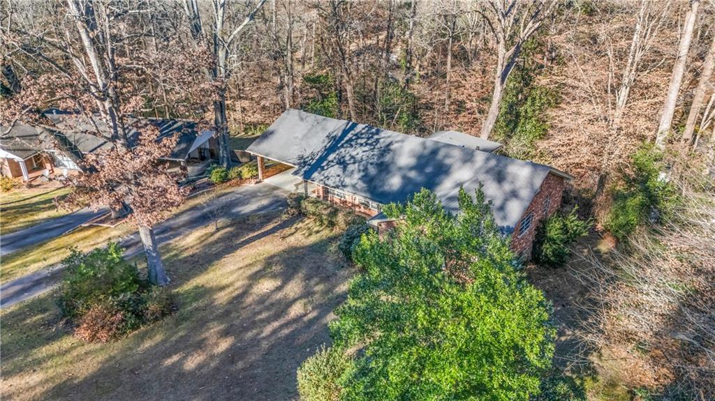 2425 Melinda Court NE