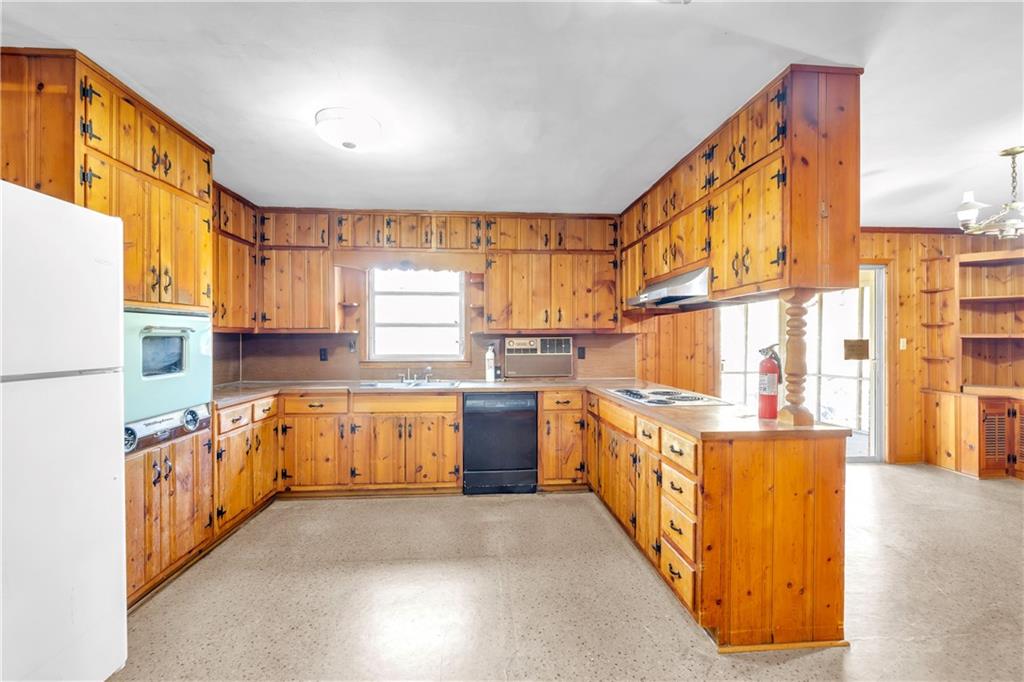 2425 Melinda Court NE