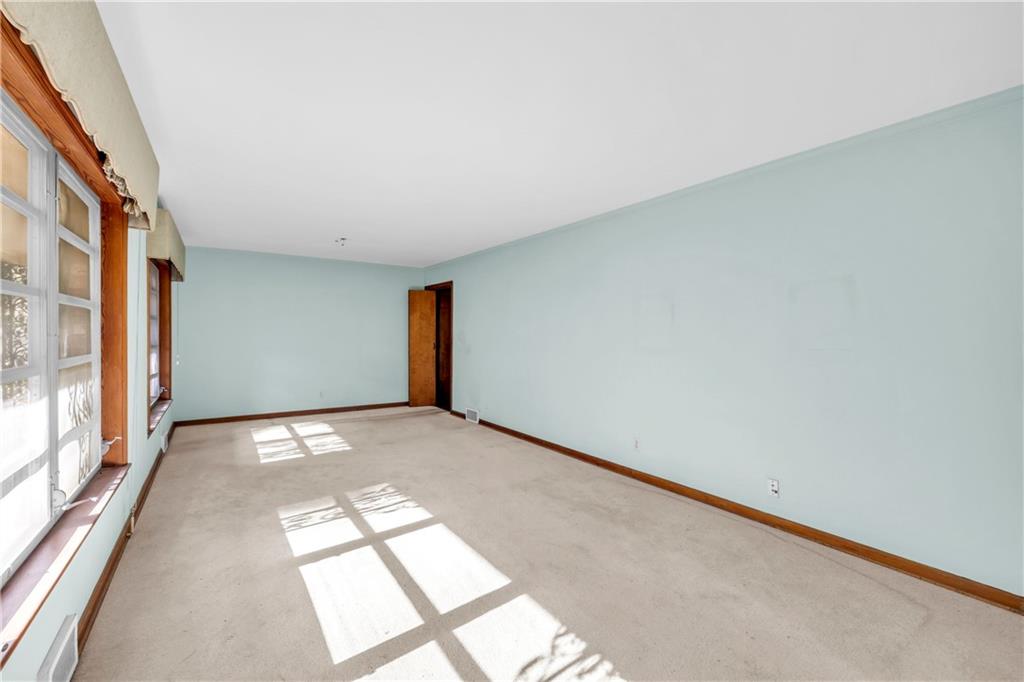 2425 Melinda Court NE