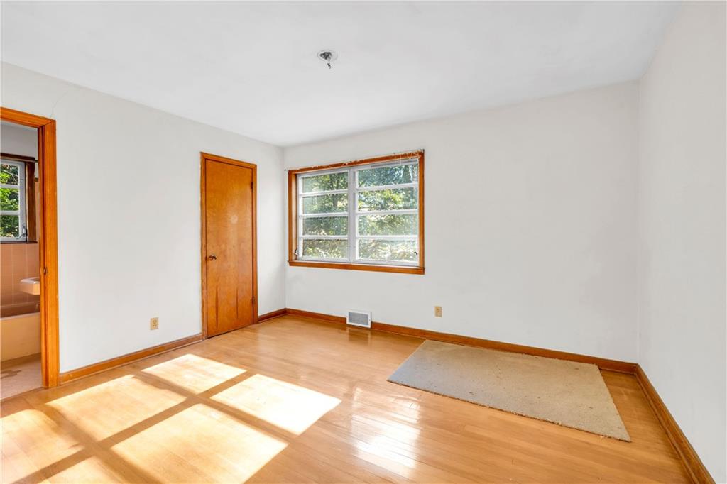 2425 Melinda Court NE