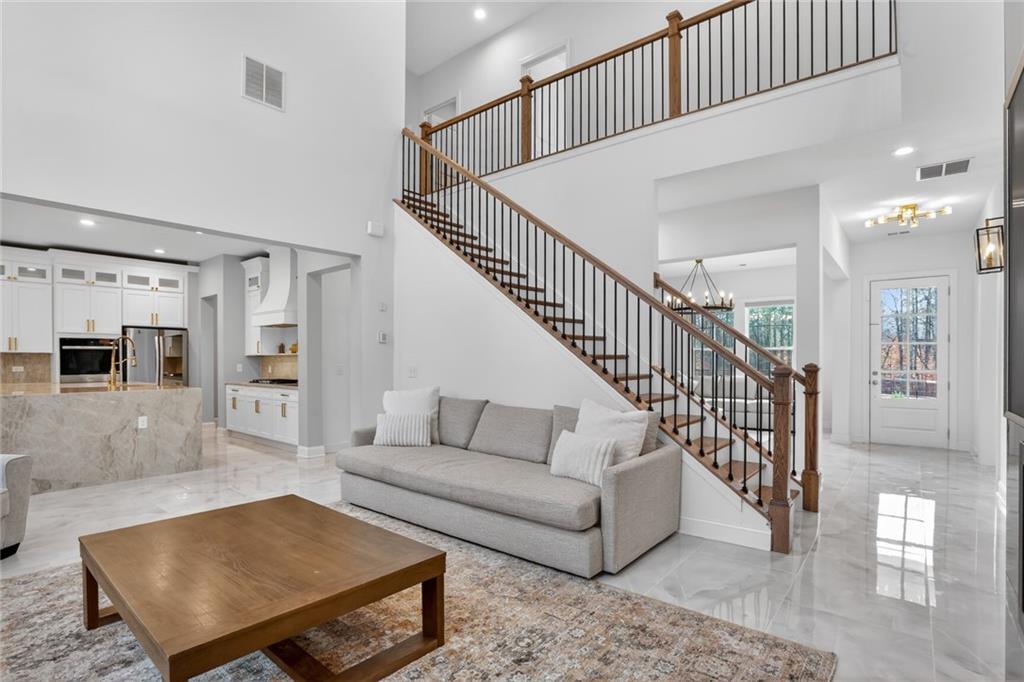 3745 Heddington Lane NE