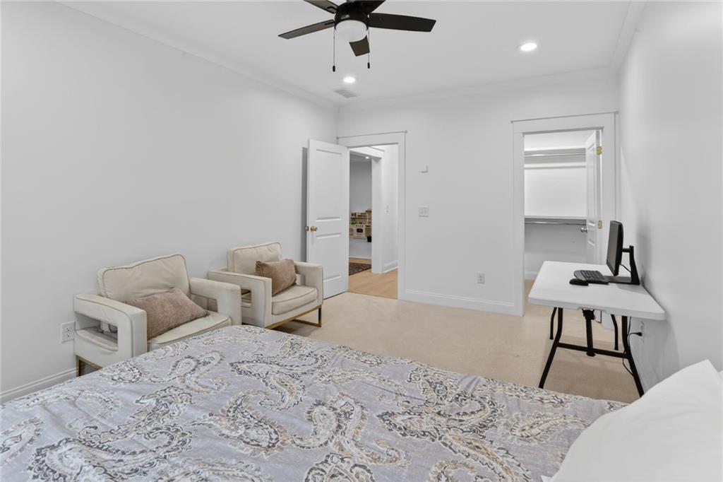 3745 Heddington Lane NE