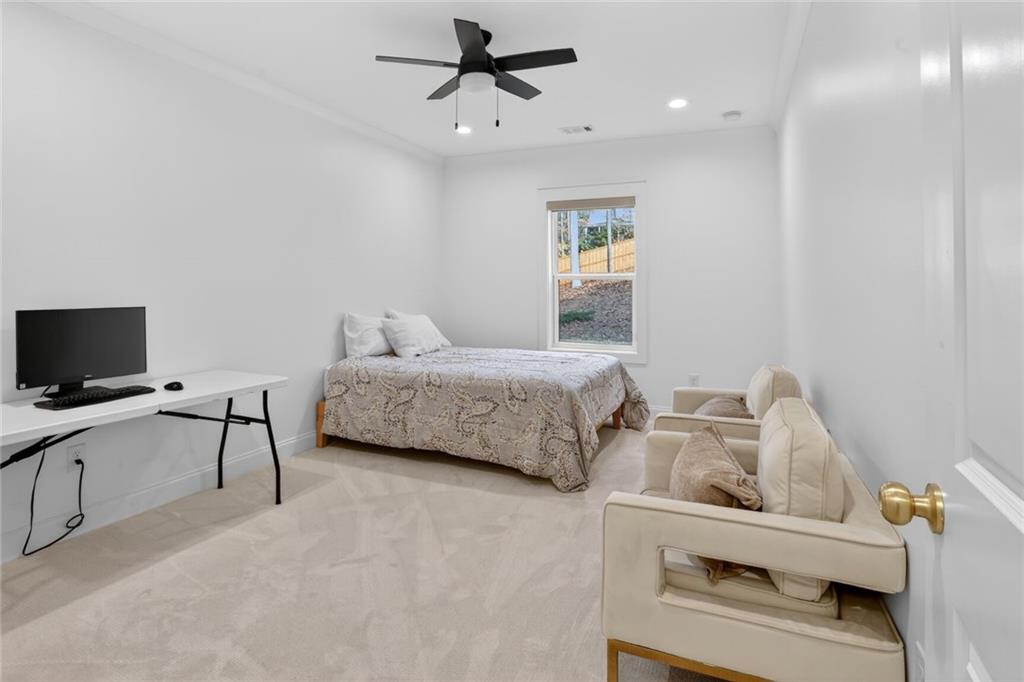 3745 Heddington Lane NE