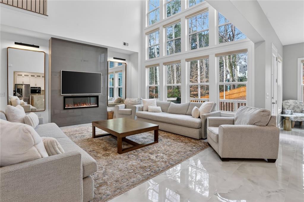 3745 Heddington Lane NE