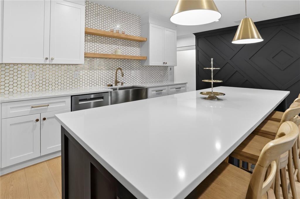 3745 Heddington Lane NE