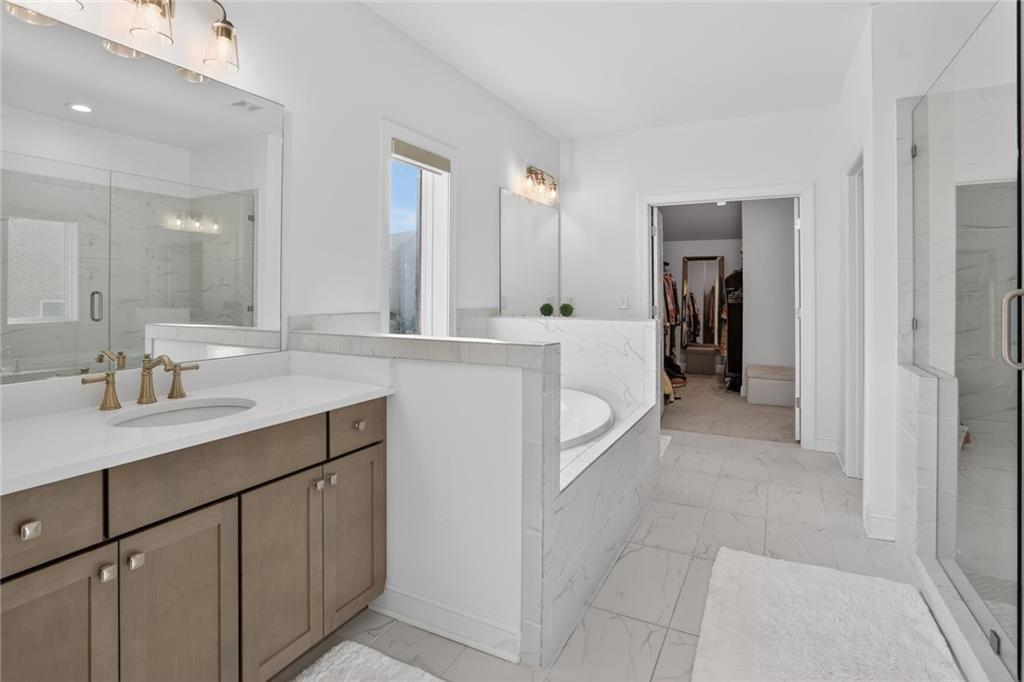 3745 Heddington Lane NE