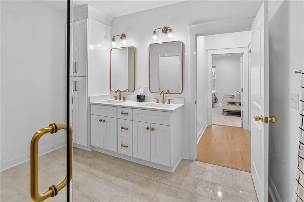 3745 Heddington Lane NE