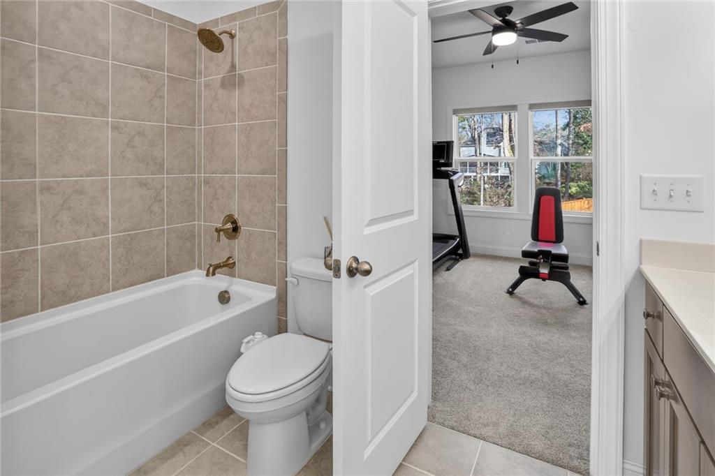 3745 Heddington Lane NE