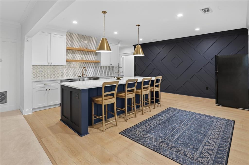 3745 Heddington Lane NE